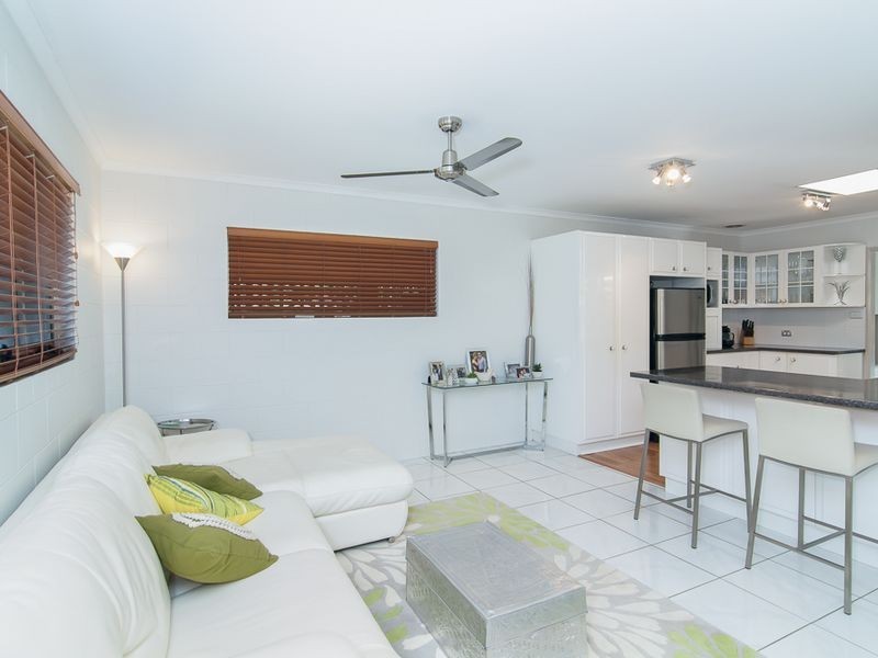 31 Jessie Close, Yorkeys Knob QLD 4878