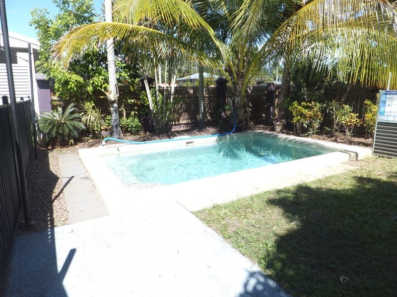 48 Oleander Street, Holloways Beach QLD 4878