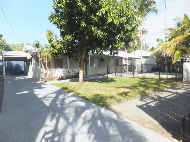 48 Oleander Street, Holloways Beach QLD 4878