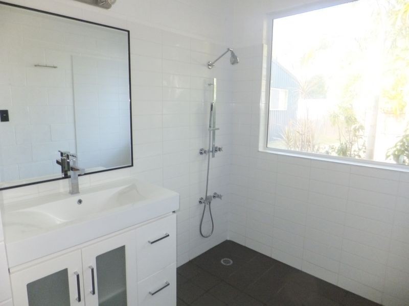 48 Oleander Street, Holloways Beach QLD 4878