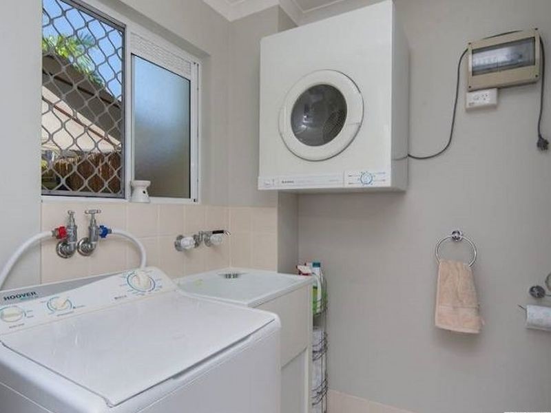 2/25 Fairweather Street, Yorkeys Knob QLD 4878