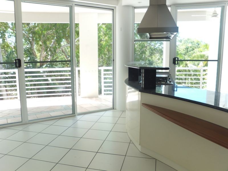 16/2 Deauville Close, Yorkeys Knob QLD 4878
