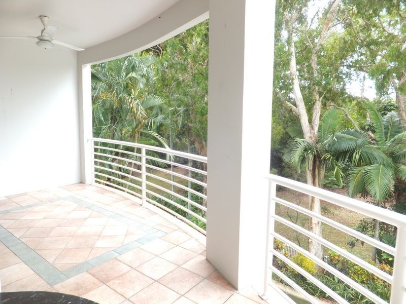 16/2 Deauville Close, Yorkeys Knob QLD 4878