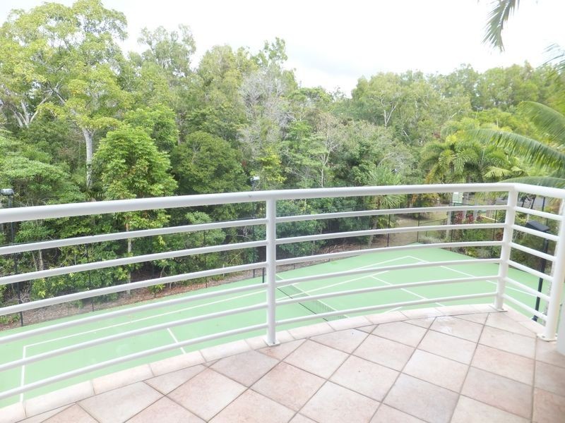 16/2 Deauville Close, Yorkeys Knob QLD 4878