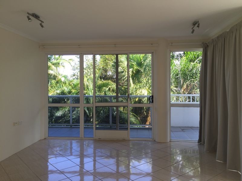 337A/305 CORAL COAST DRIVE, Palm Cove QLD 4879