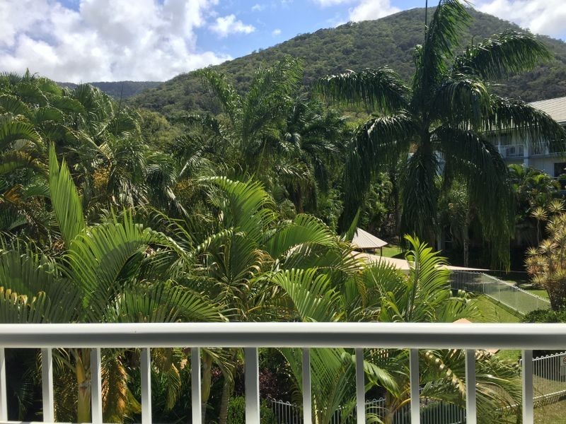 337A/305 CORAL COAST DRIVE, Palm Cove QLD 4879