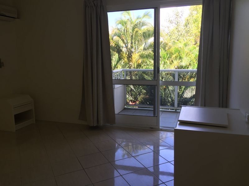 337A/305 CORAL COAST DRIVE, Palm Cove QLD 4879