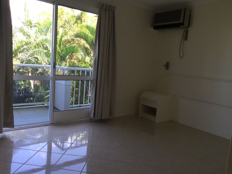 337A/305 CORAL COAST DRIVE, Palm Cove QLD 4879