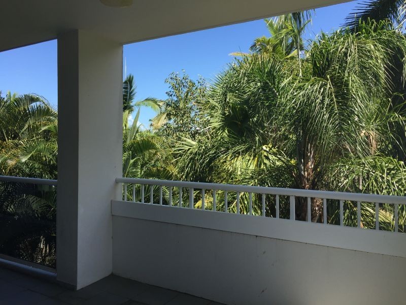 337A/305 CORAL COAST DRIVE, Palm Cove QLD 4879