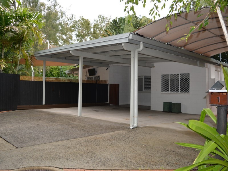 1 Caddy Street, Yorkeys Knob QLD 4878