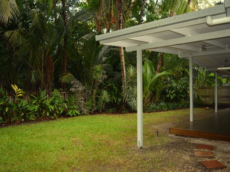 1 Caddy Street, Yorkeys Knob QLD 4878
