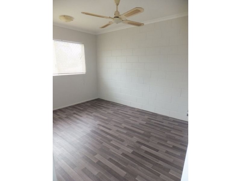 Unit 5/22 Fairweather Street, Yorkeys Knob QLD 4878