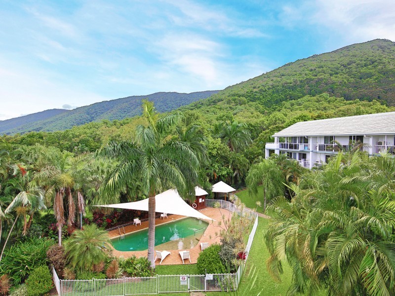 147/419 Coral Coast Drive, Palm Cove QLD 4879