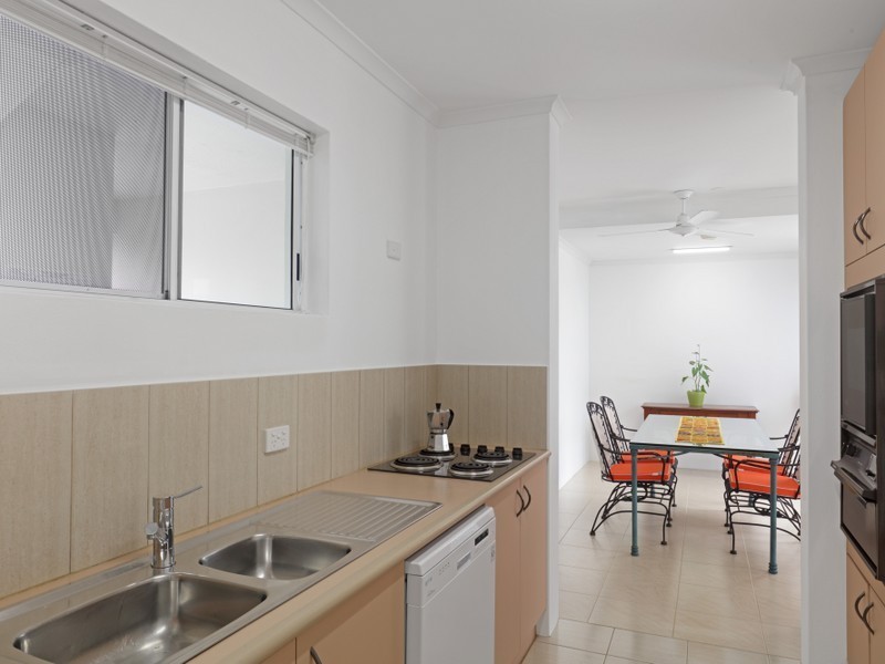 147/419 Coral Coast Drive, Palm Cove QLD 4879