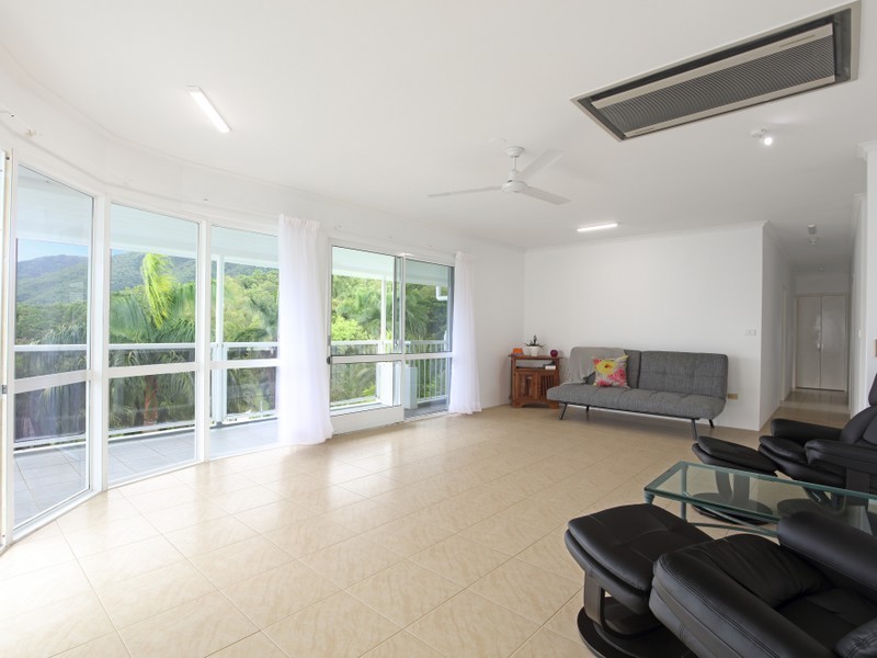 147/419 Coral Coast Drive, Palm Cove QLD 4879
