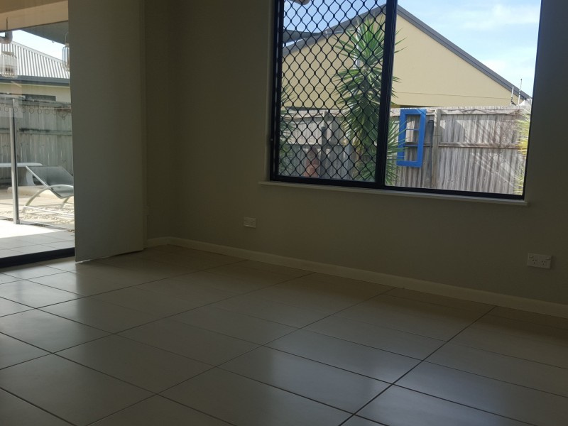 8 Allanton Link, Trinity Park QLD 4879