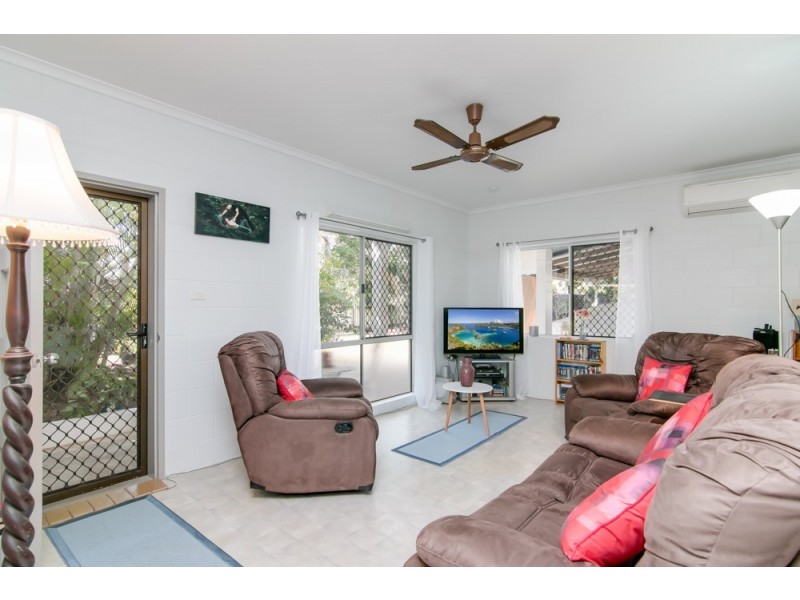 371-373 Varley Street, Yorkeys Knob QLD 4878