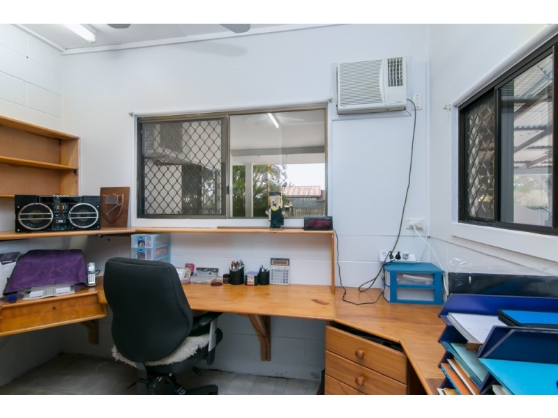 371-373 Varley Street, Yorkeys Knob QLD 4878