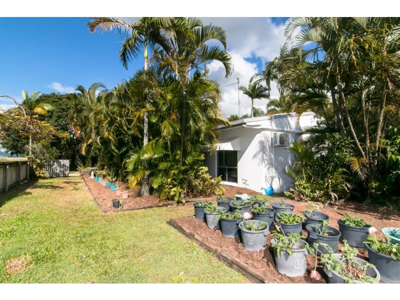 371-373 Varley Street, Yorkeys Knob QLD 4878