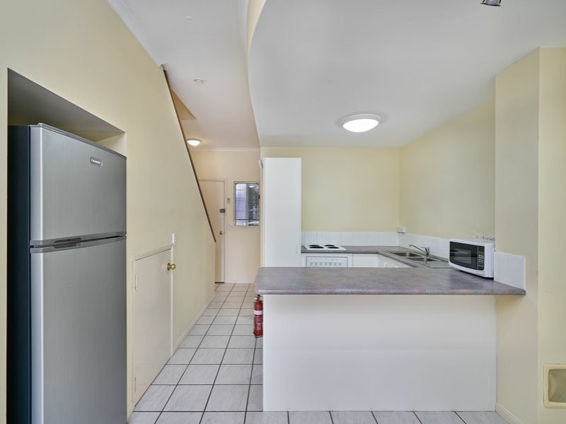 2/52 Best Street, Yorkeys Knob QLD 4878