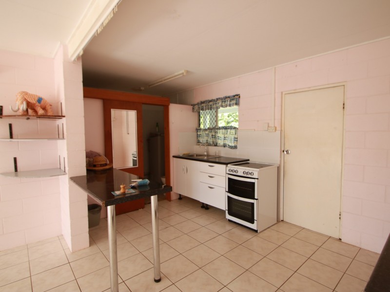 29 Carroo Street, Bayview Heights QLD 4868