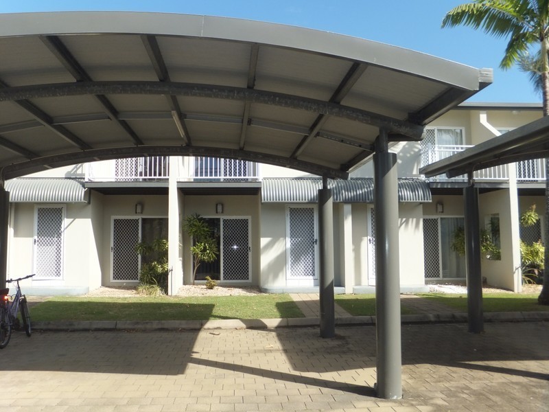 2/29 Fairweather Street, Yorkeys Knob QLD 4878