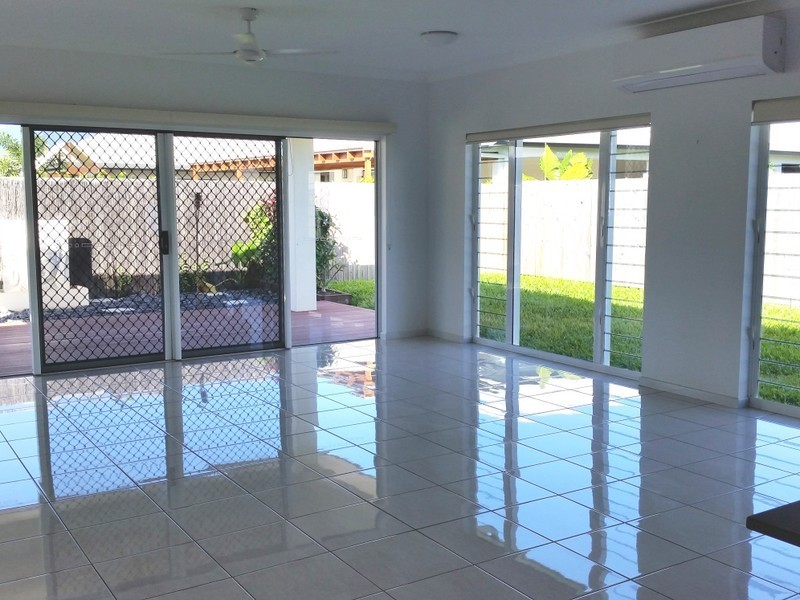 4 Chandos Brace, Smithfield QLD 4878