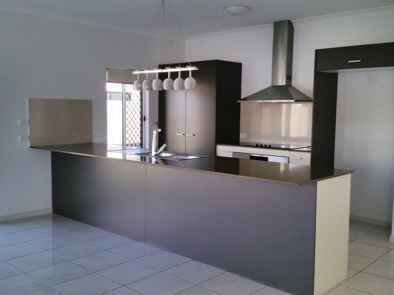 4 Chandos Brace, Smithfield QLD 4878