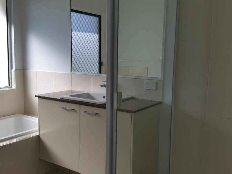 4 Chandos Brace, Smithfield QLD 4878