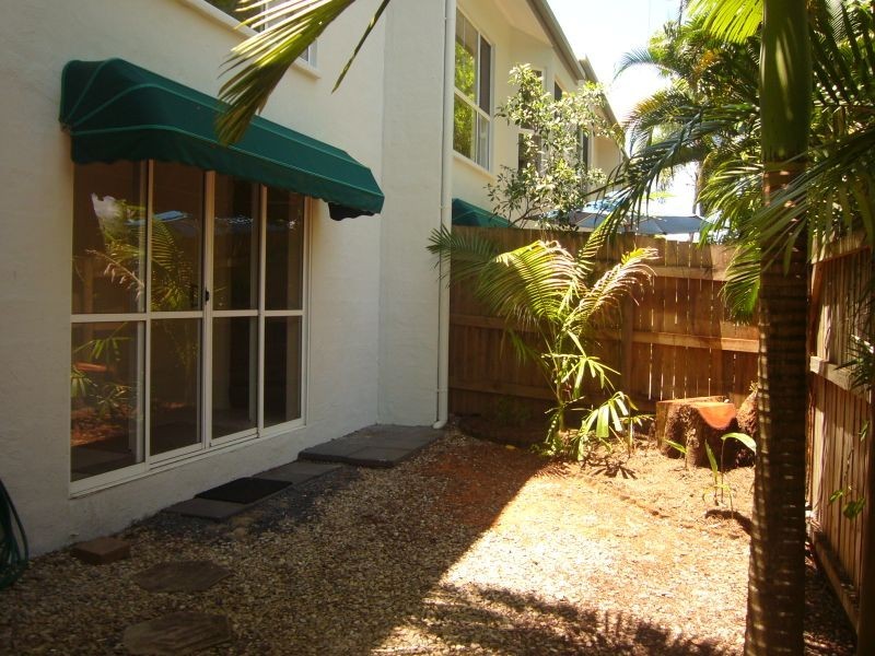 2/26 Rutherford Street, Yorkeys Knob QLD 4878