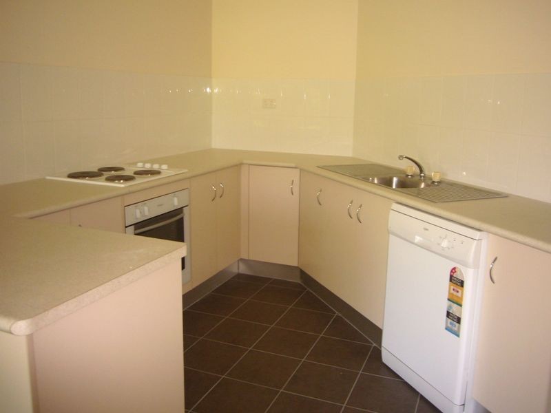 2/26 Rutherford Street, Yorkeys Knob QLD 4878