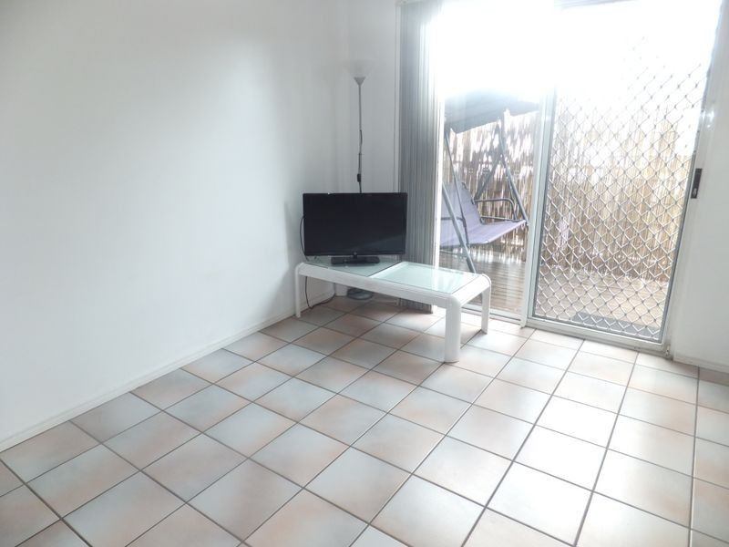 4/70 Cunningham Street, Yorkeys Knob QLD 4878