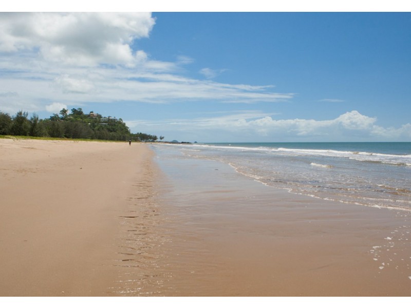 3/27 Sims Esplanade, Yorkeys Knob QLD 4878