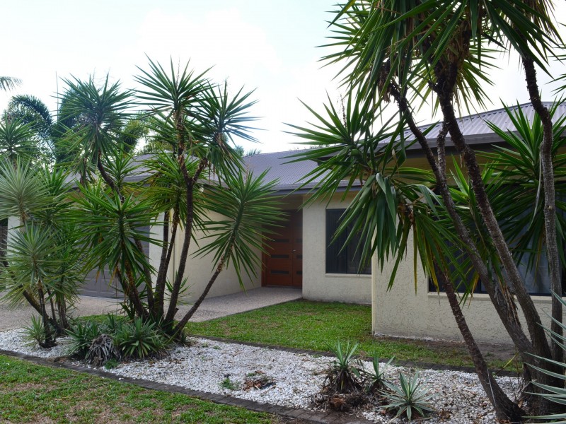 14 Chystanthus Street, Trinity Park QLD 4879