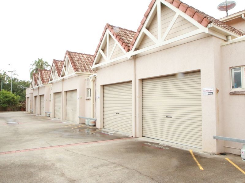 108/2 Greenslopes Street, Cairns North QLD 4870