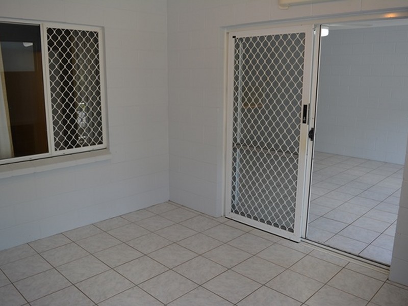 5/527 Varley Street, Yorkeys Knob QLD 4878