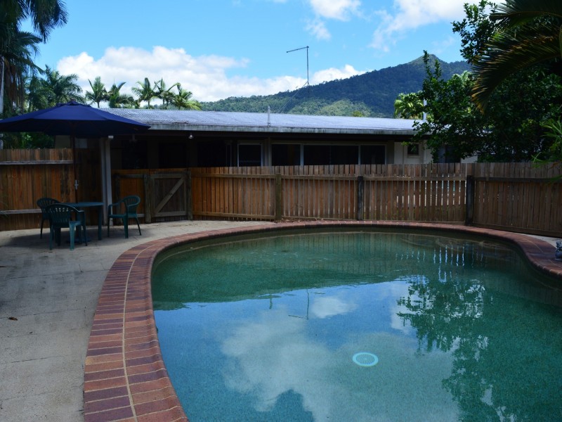 6 Elliver Street, Smithfield QLD 4878