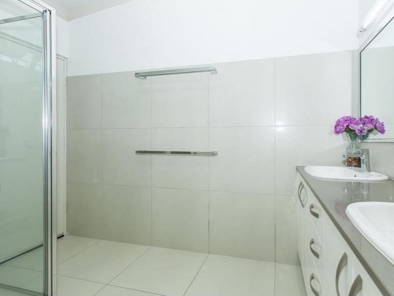 443-445 Varley Street, Yorkeys Knob QLD 4878