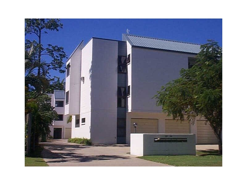 2/22 Rutherford Street, Yorkeys Knob QLD 4878