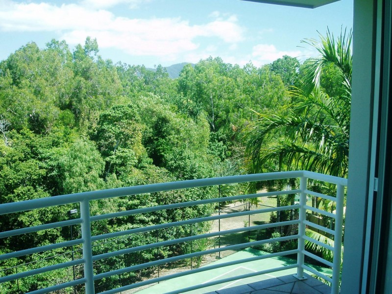 22/2 Deauville Close, Yorkeys Knob QLD 4878