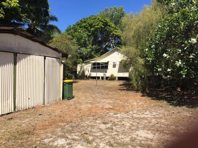 32 Rutherford Street, Yorkeys Knob QLD 4878
