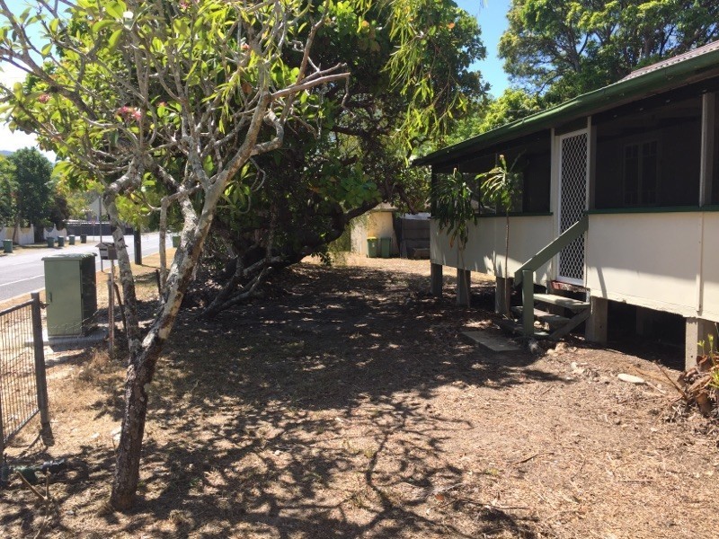 32 Rutherford Street, Yorkeys Knob QLD 4878