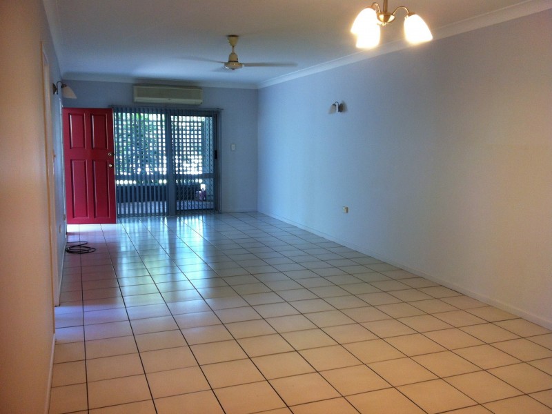 2/42 Johnson Street, Yorkeys Knob QLD 4878