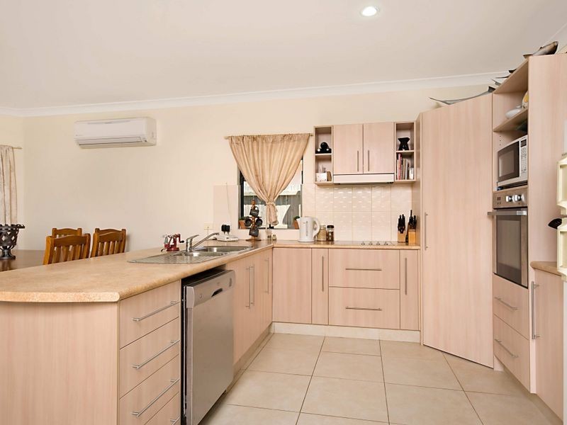 14 Chystanthus Street, Trinity Park QLD 4879