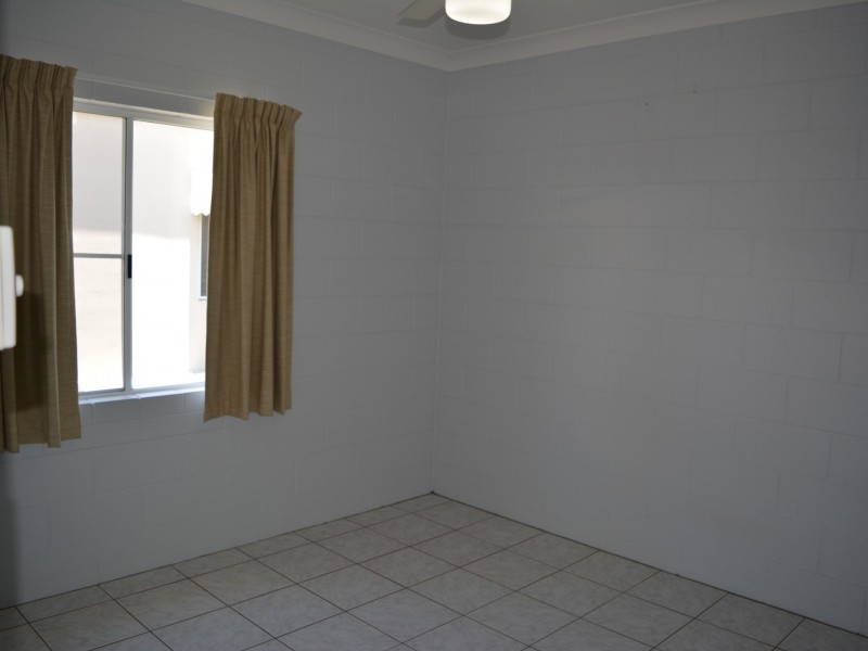 5/527 Varley Street, Yorkeys Knob QLD 4878