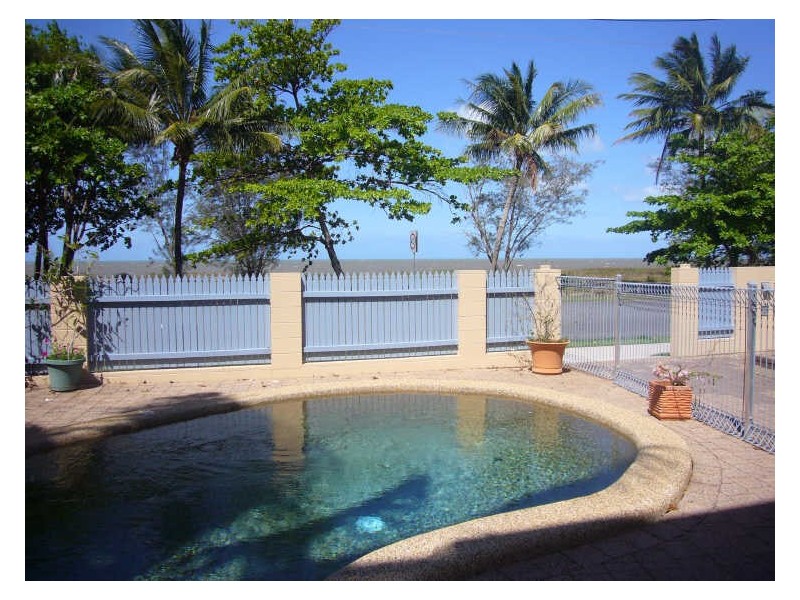 6/53 Sims Esplanade, Yorkeys Knob QLD 4878