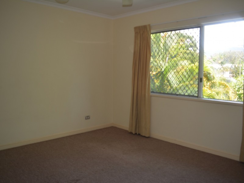 1/528 Varley Street, Yorkeys Knob QLD 4878