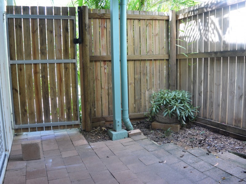 1/528 Varley Street, Yorkeys Knob QLD 4878