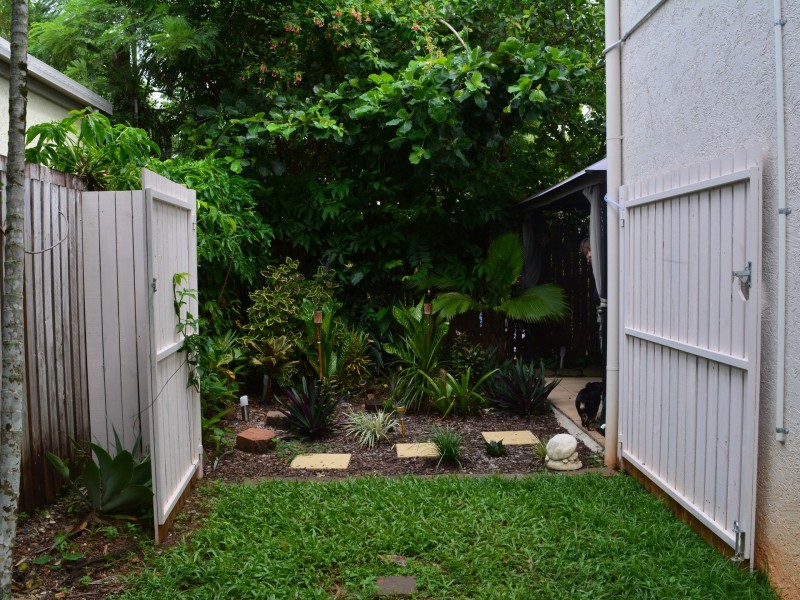 6/13 Rutherford Street, Yorkeys Knob QLD 4878
