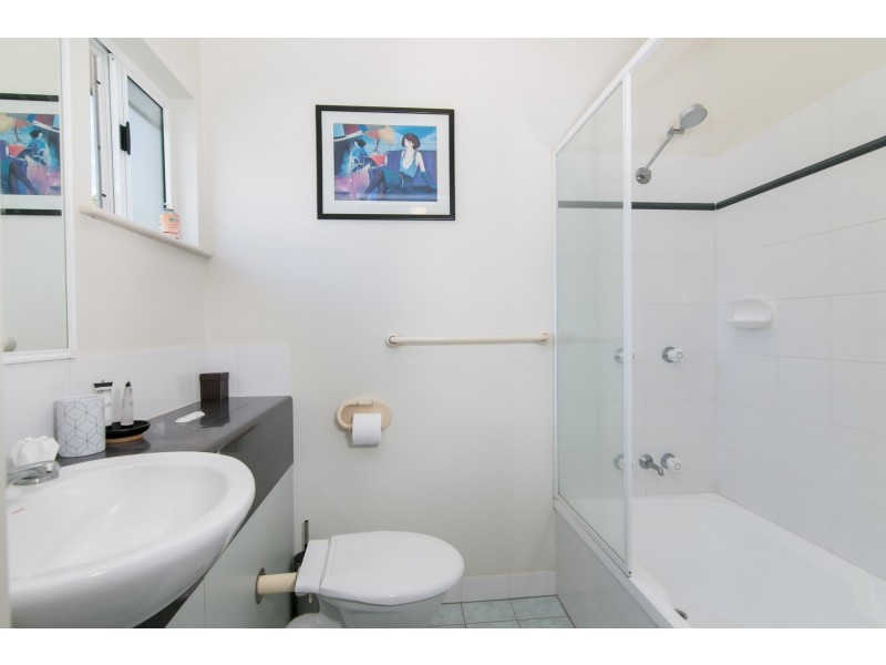 6/13 Rutherford Street, Yorkeys Knob QLD 4878